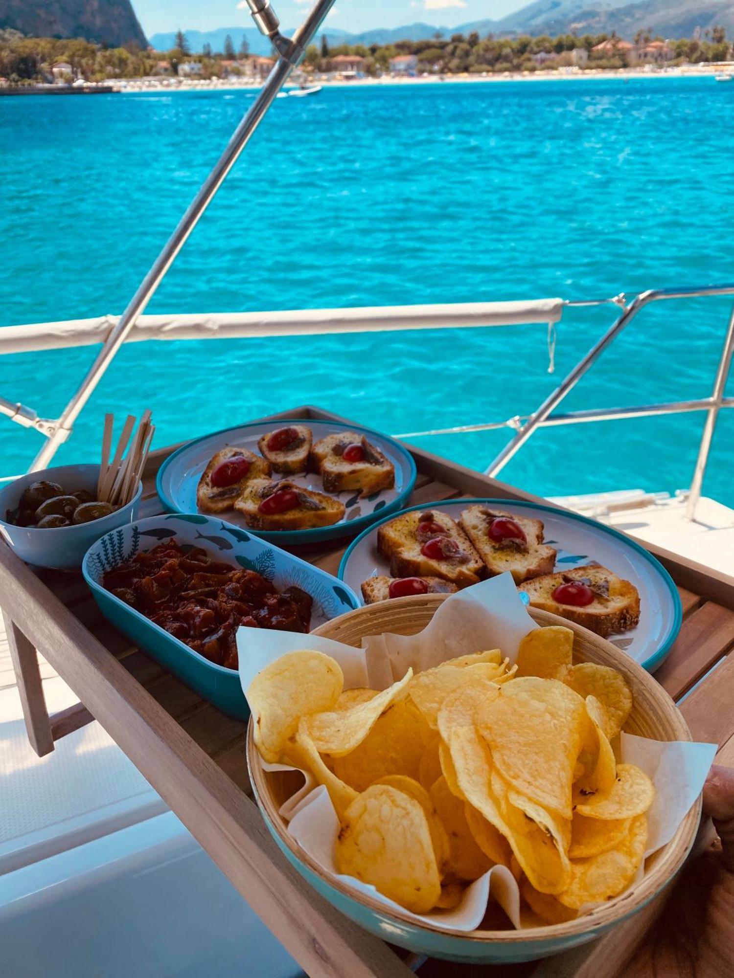 Отель Boat And Breakfast Палермо Экстерьер фото